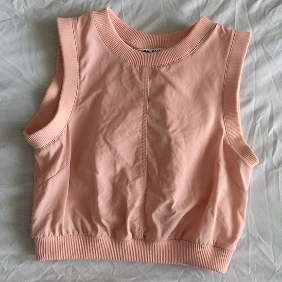 🧳MOVING SALE⚡ Pleated Crop Top - Picture 5 of 6